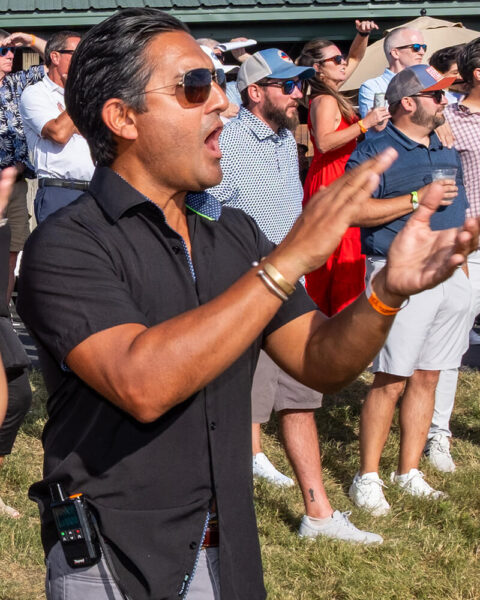 NTL fan cheering on horses